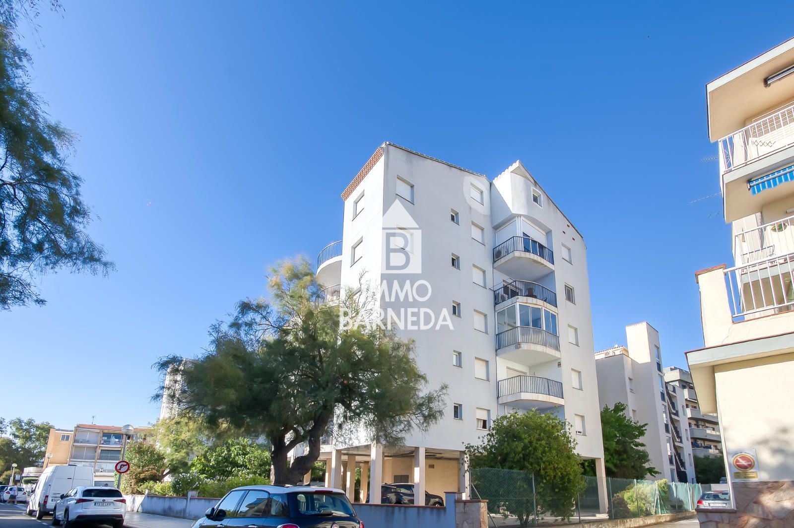 Bonito apartamento a 100 metros del mar en la zona de Salata