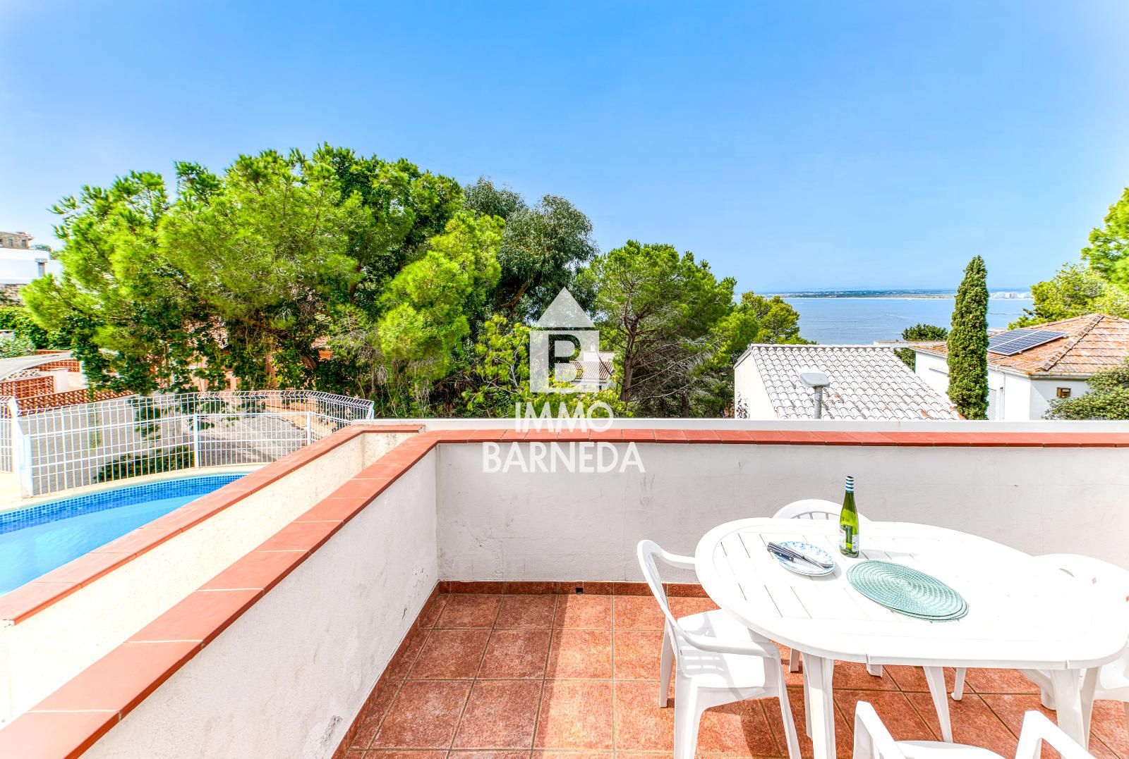 Encantador apartamento con licencia turística en la exclusiva zona de Els Palangrers – Roses