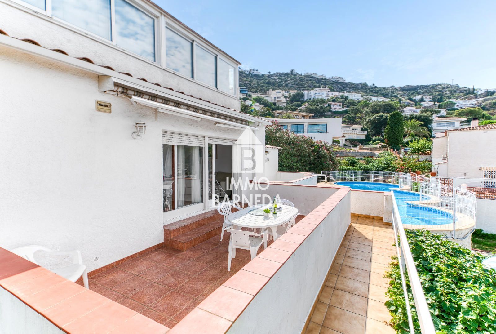 Encantador apartamento con licencia turística en la exclusiva zona de Els Palangrers – Roses