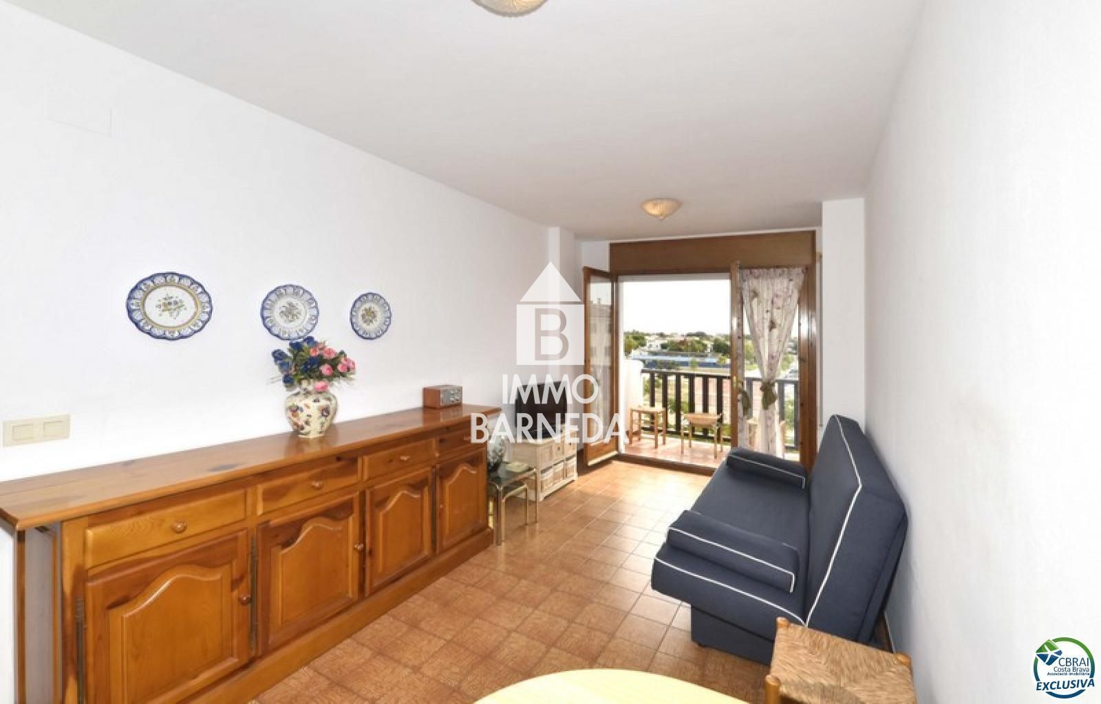 Apartamento de un dormitorio ubicado en una zona tranquila