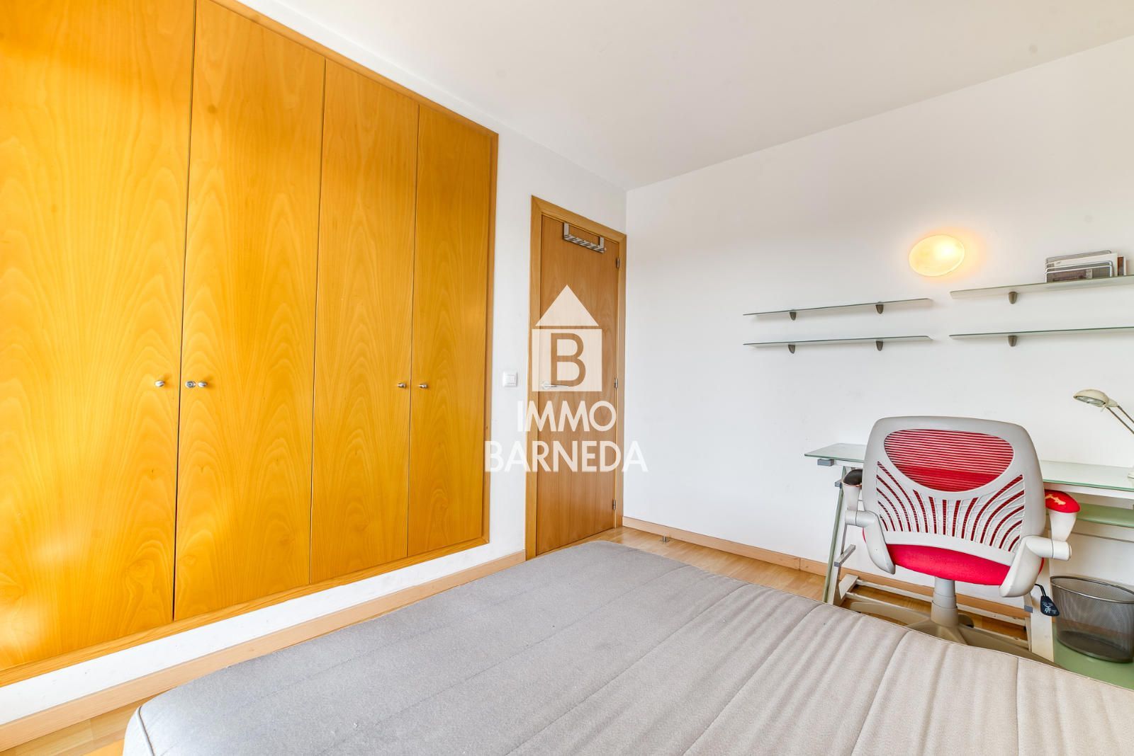 Apartamento con gran terraza, vistas al canal, piscina y licencia turística en Santa Margarita
