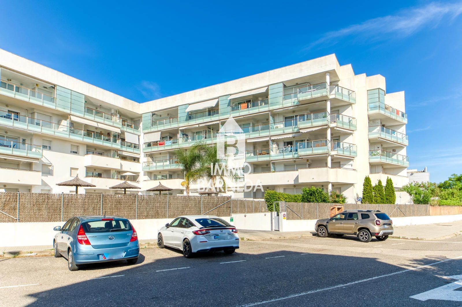Apartamento con gran terraza, vistas al canal, piscina y licencia turística en Santa Margarita