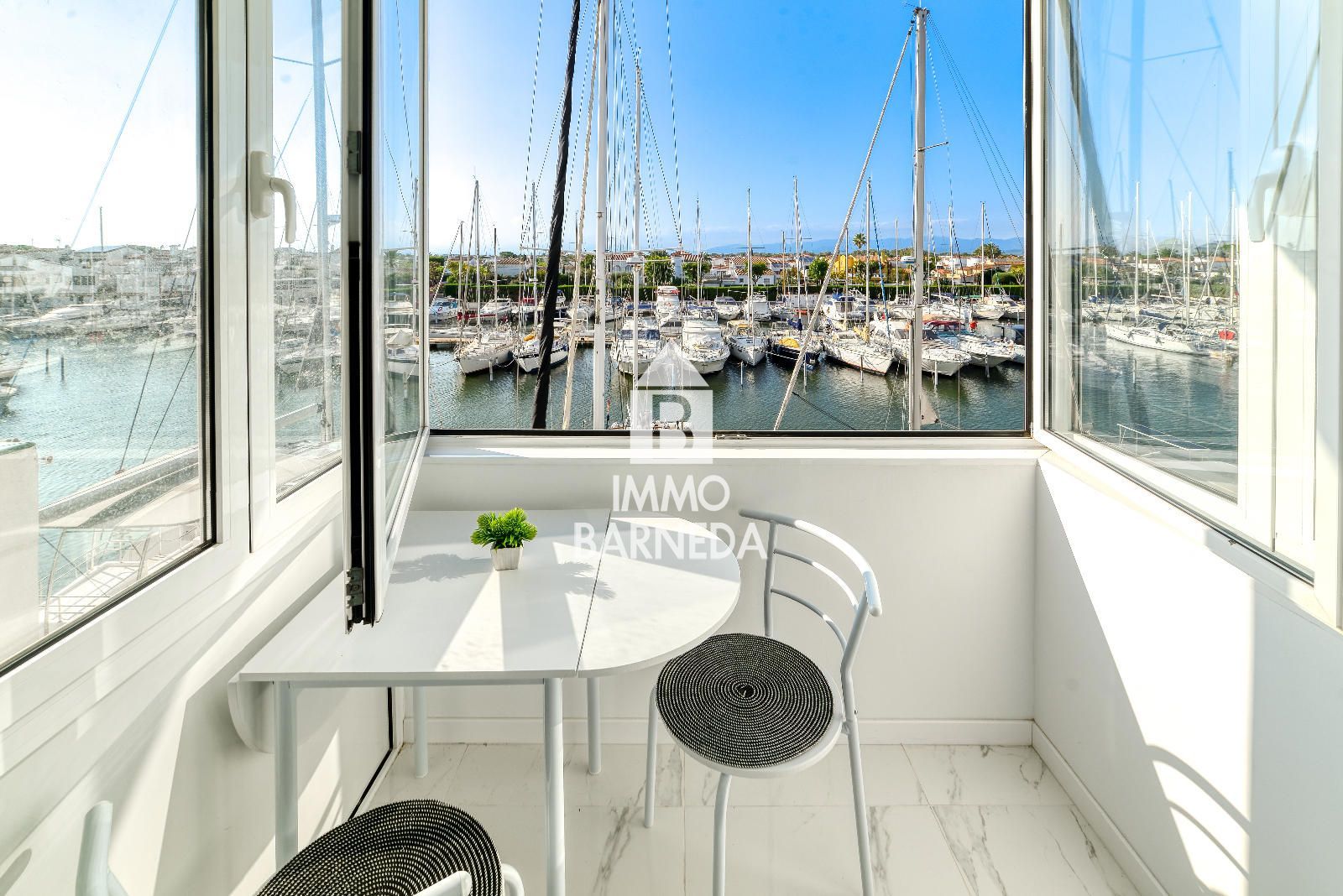 Charmant studio rénové avec vue sur le canal à Port Grec – Empuriabrava