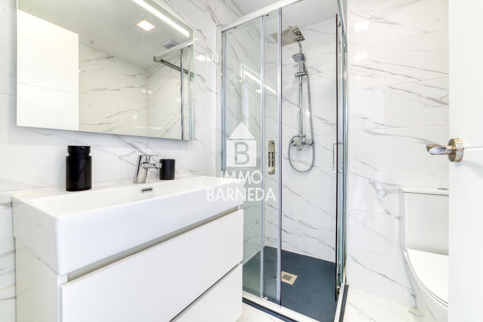 Estudio reformado con encanto y vistas al canal en Port Grec – Empuriabrava