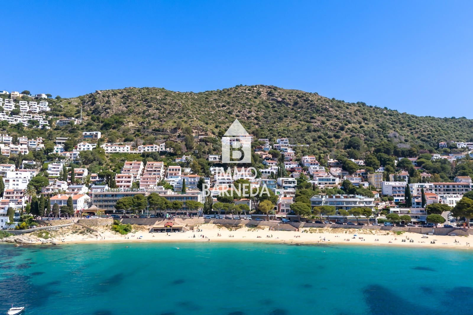 Exclusivo apartamento reformado a 50 metros de la playa de Canyelles Petites – Roses