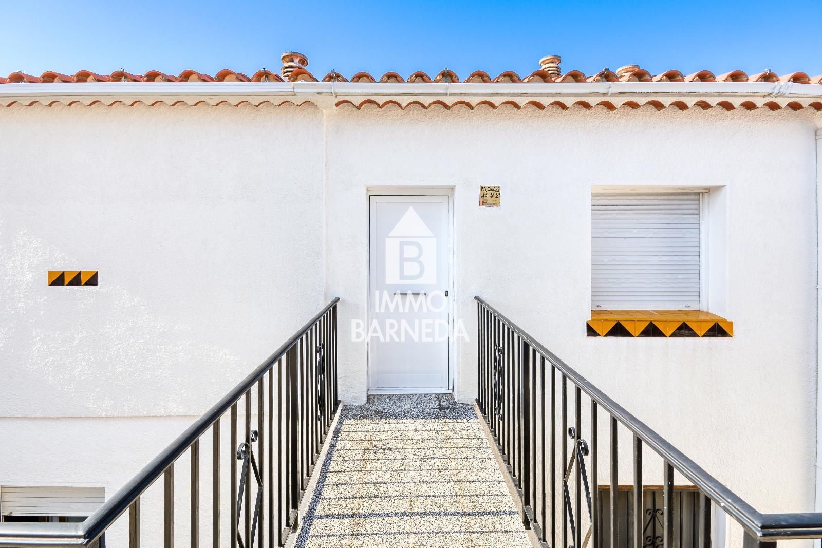 Luminoso piso reformado con terrazas y parking en Puig Rom, Roses