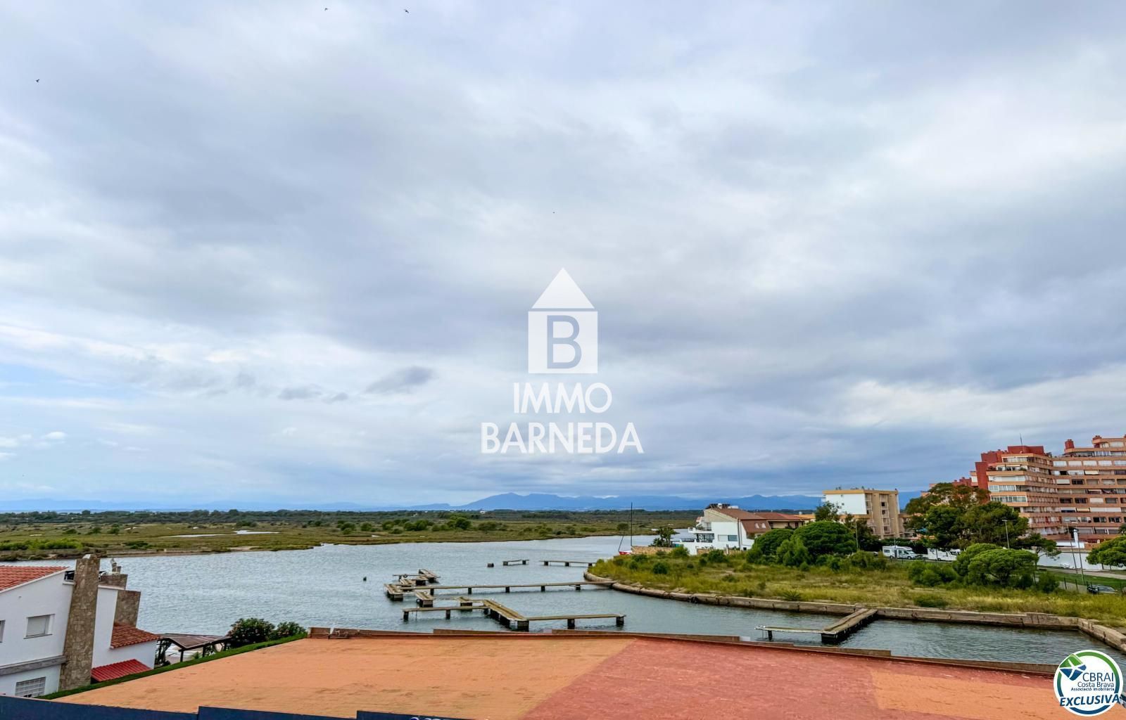 Apartament en venda a Santa Margarida, Roses | Vistes al canal i al Parc Natural dels Aiguamolls de l'Empordà