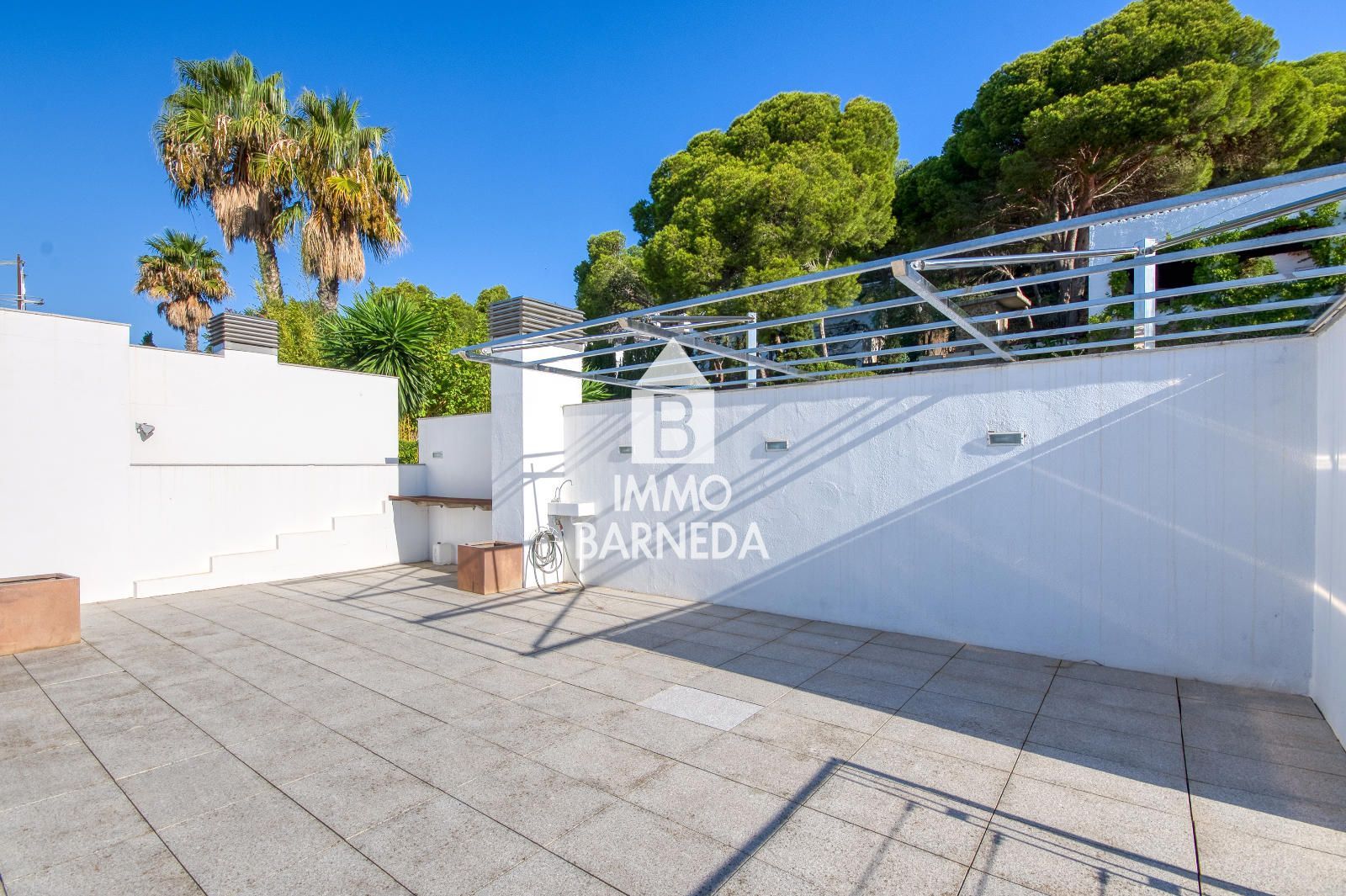 Villa moderna con vistas al mar, piscina infinita y licencia turística – Roses, entre Canyelles y Almadrava.