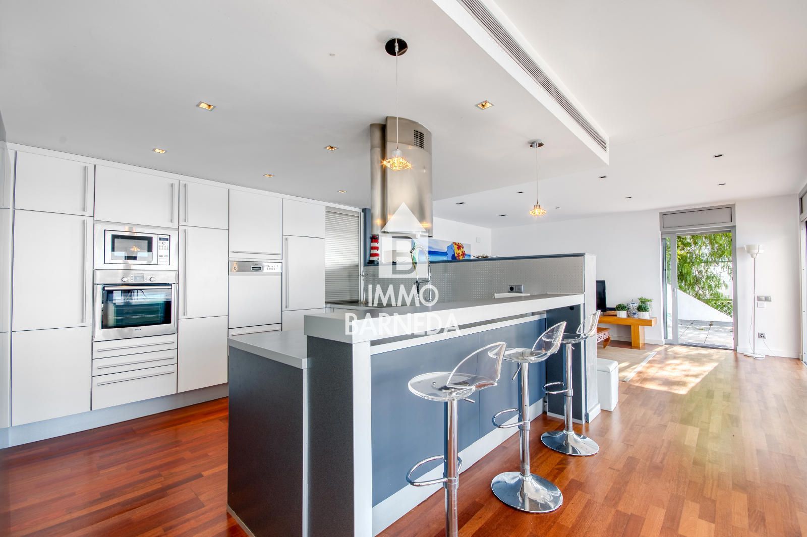 Villa moderna con vistas al mar, piscina infinita y licencia turística – Roses, entre Canyelles y Almadrava.