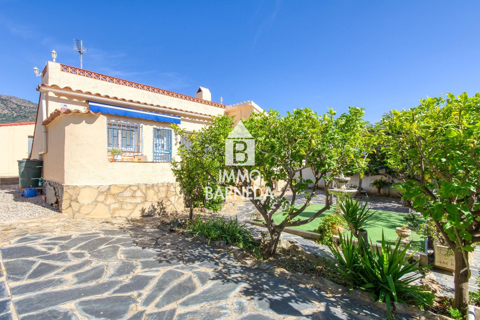 Renovated detached house with large garden in Mas Buscà – Roses
