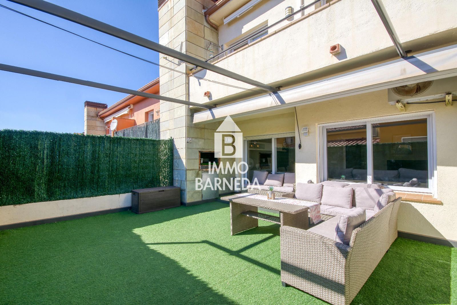 Modern and bright terraced house in Palau-Saverdera
