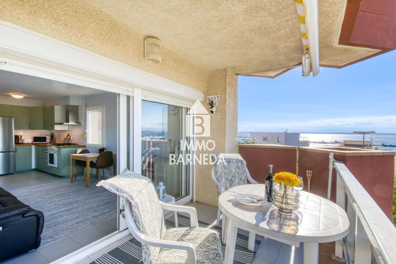 Espectacular apartamento en primera línea de mar en Roses – Zona Puerto Pesquero