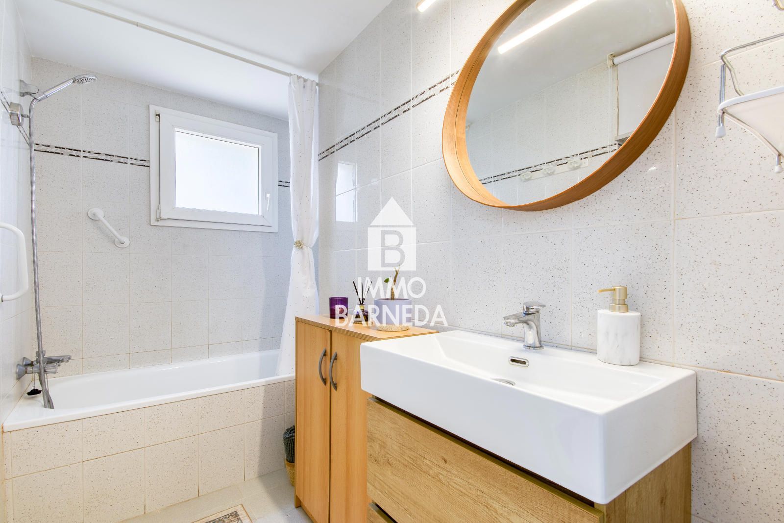 Espectacular apartamento en primera línea de mar en Roses – Zona Puerto Pesquero