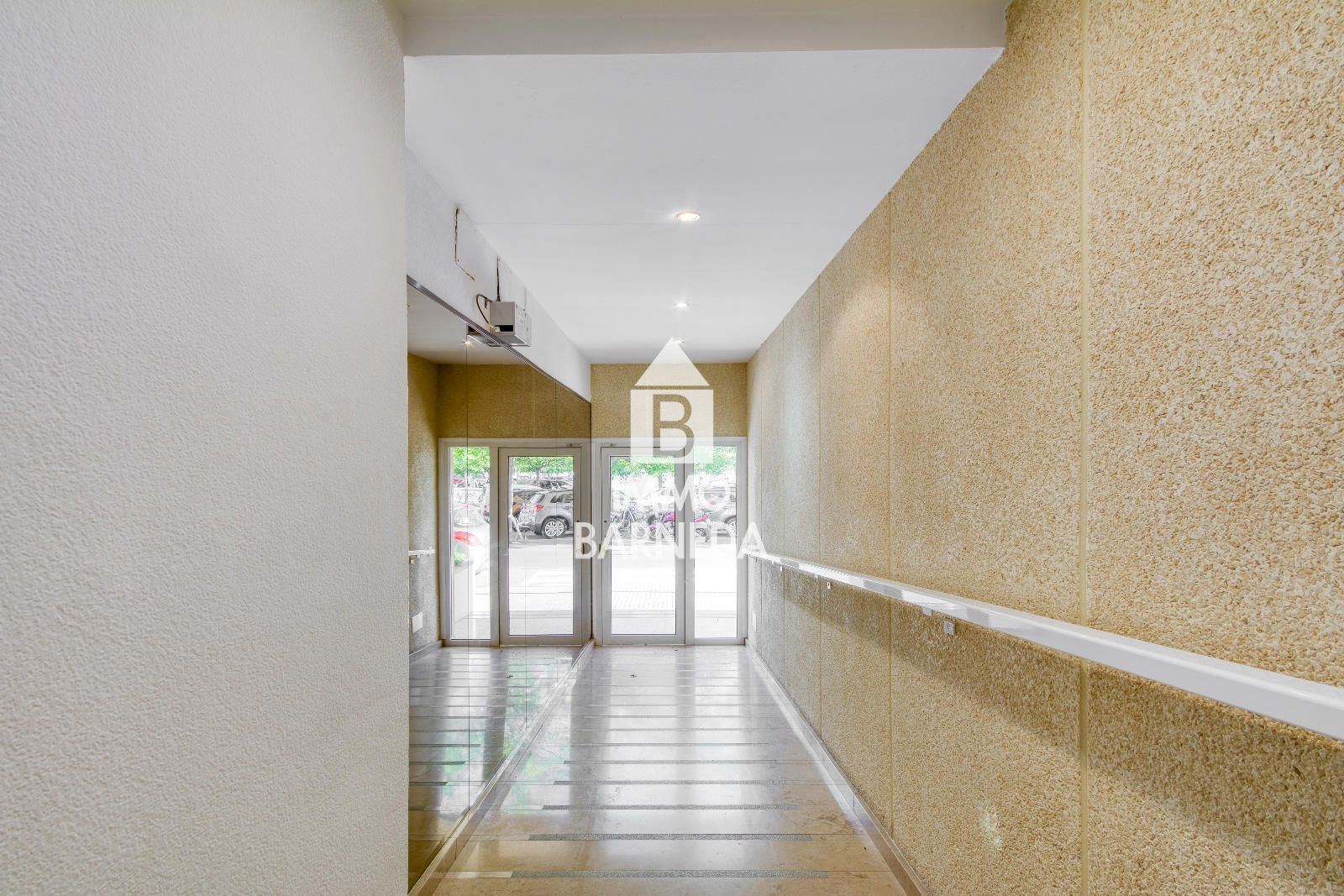 Espectacular apartamento en primera línea de mar en Roses – Zona Puerto Pesquero