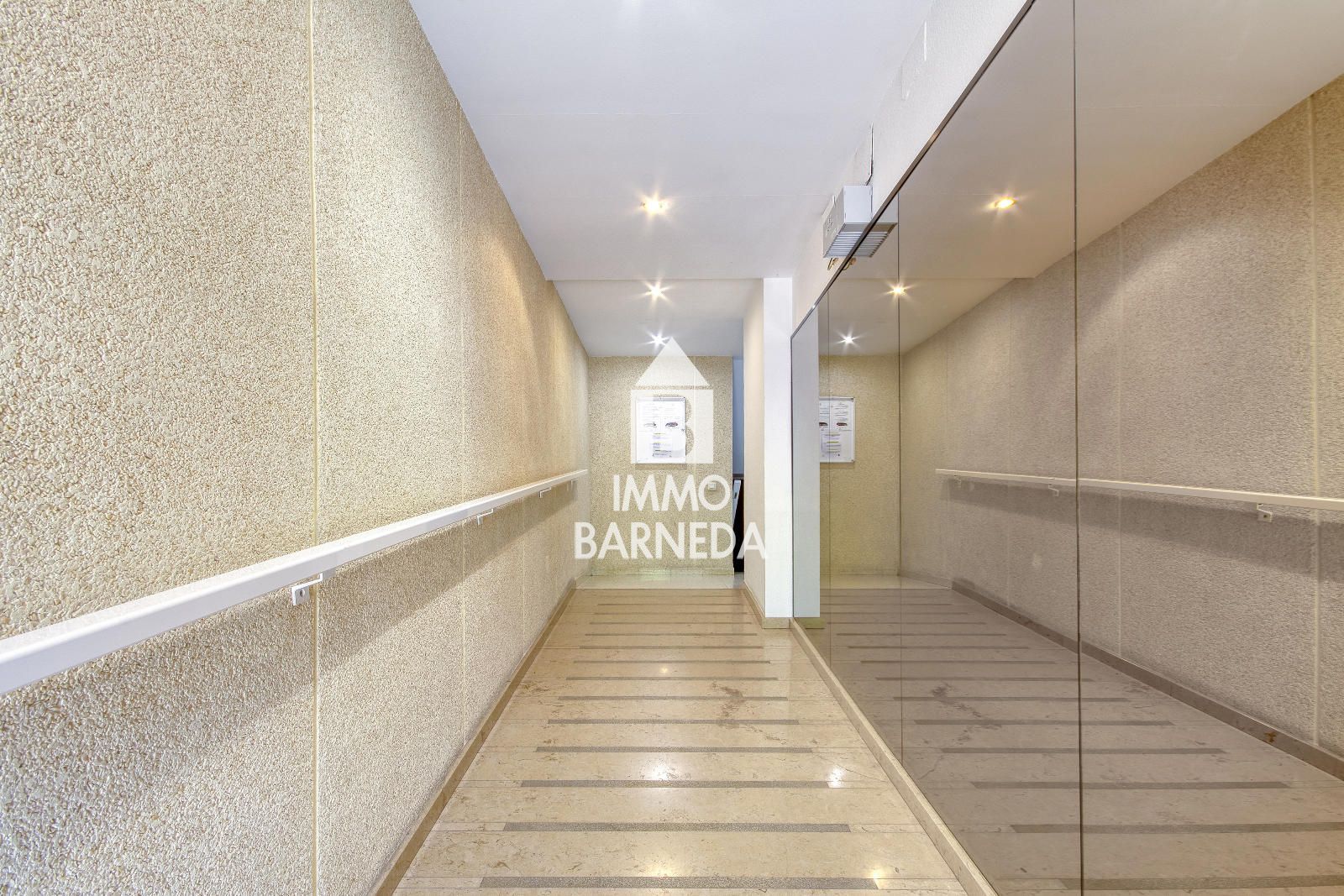 Espectacular apartamento en primera línea de mar en Roses – Zona Puerto Pesquero