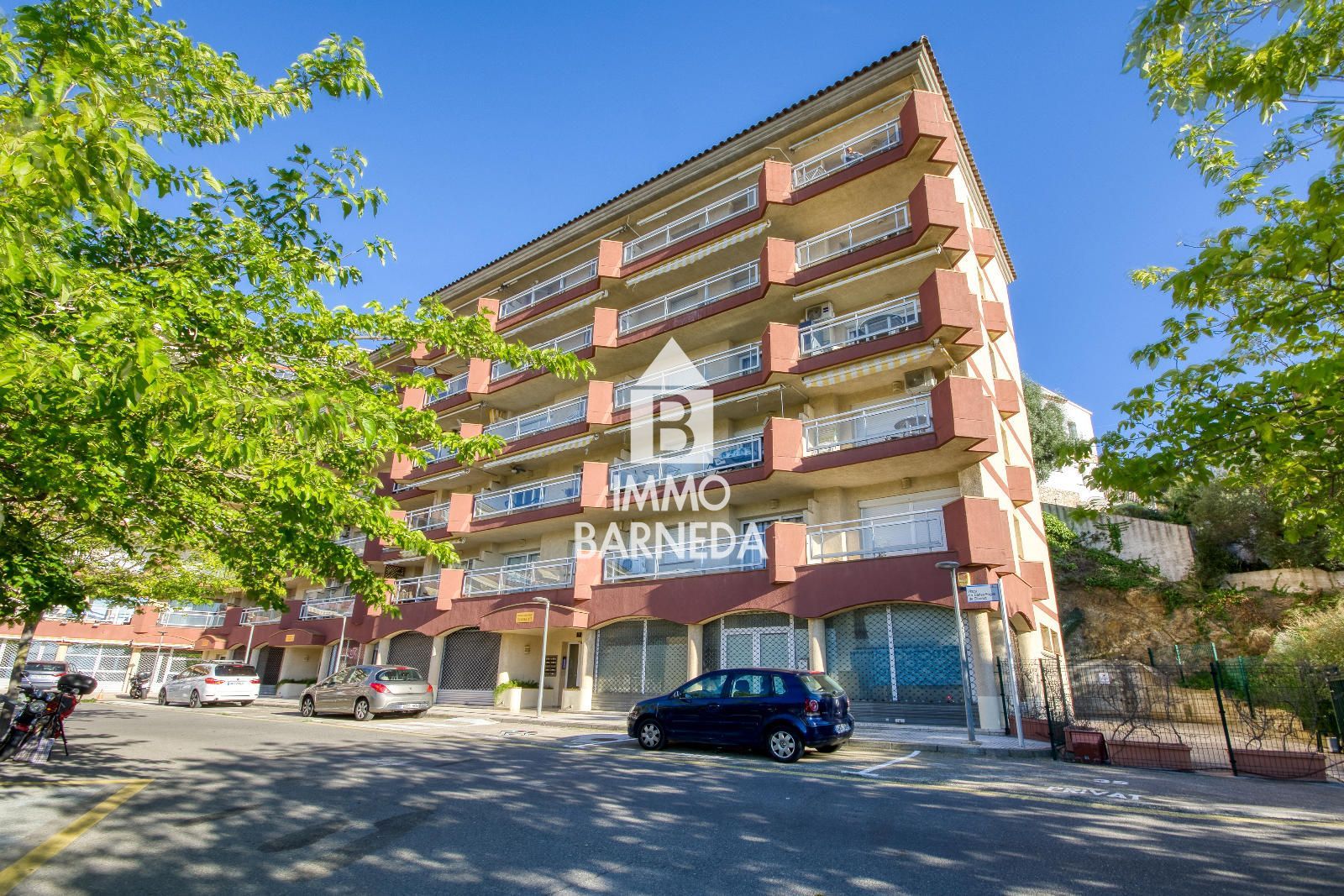 Espectacular apartamento en primera línea de mar en Roses – Zona Puerto Pesquero