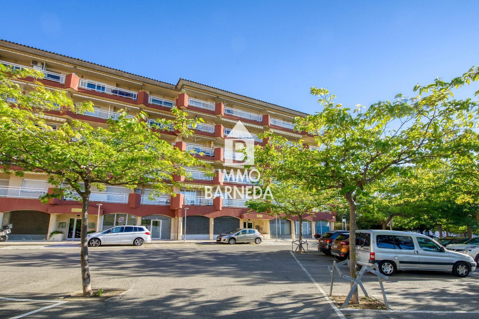 Espectacular apartamento en primera línea de mar en Roses – Zona Puerto Pesquero