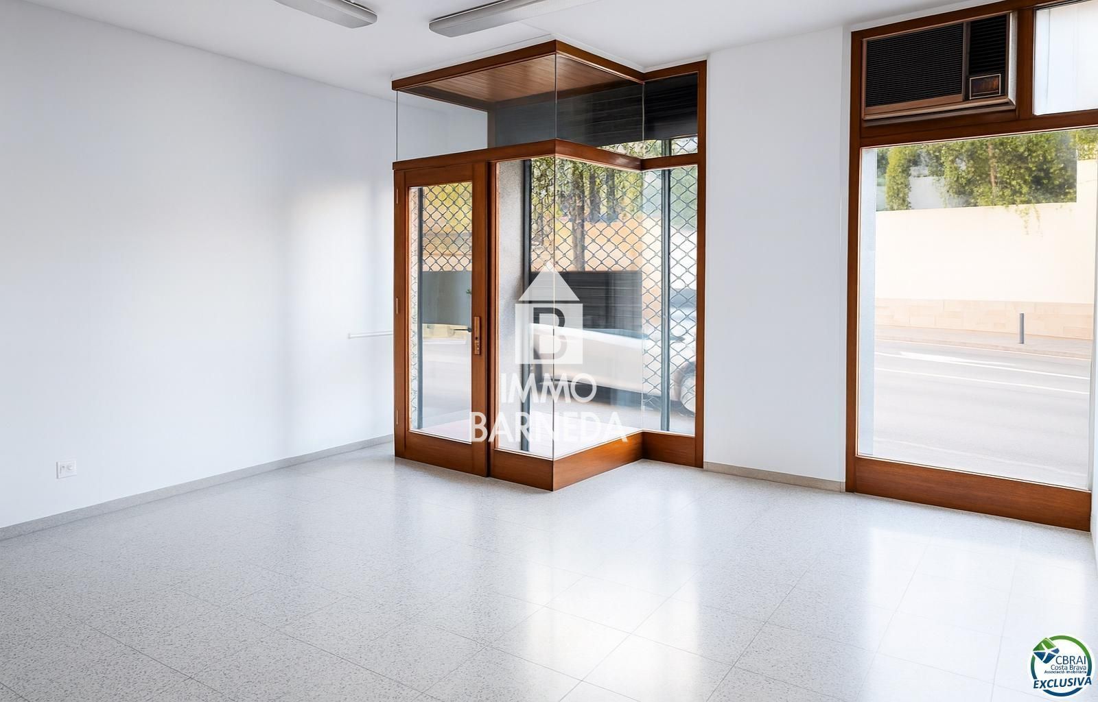 Local Comercial en venta Figueres, Girona. Ref: 3674. Immo Barneda