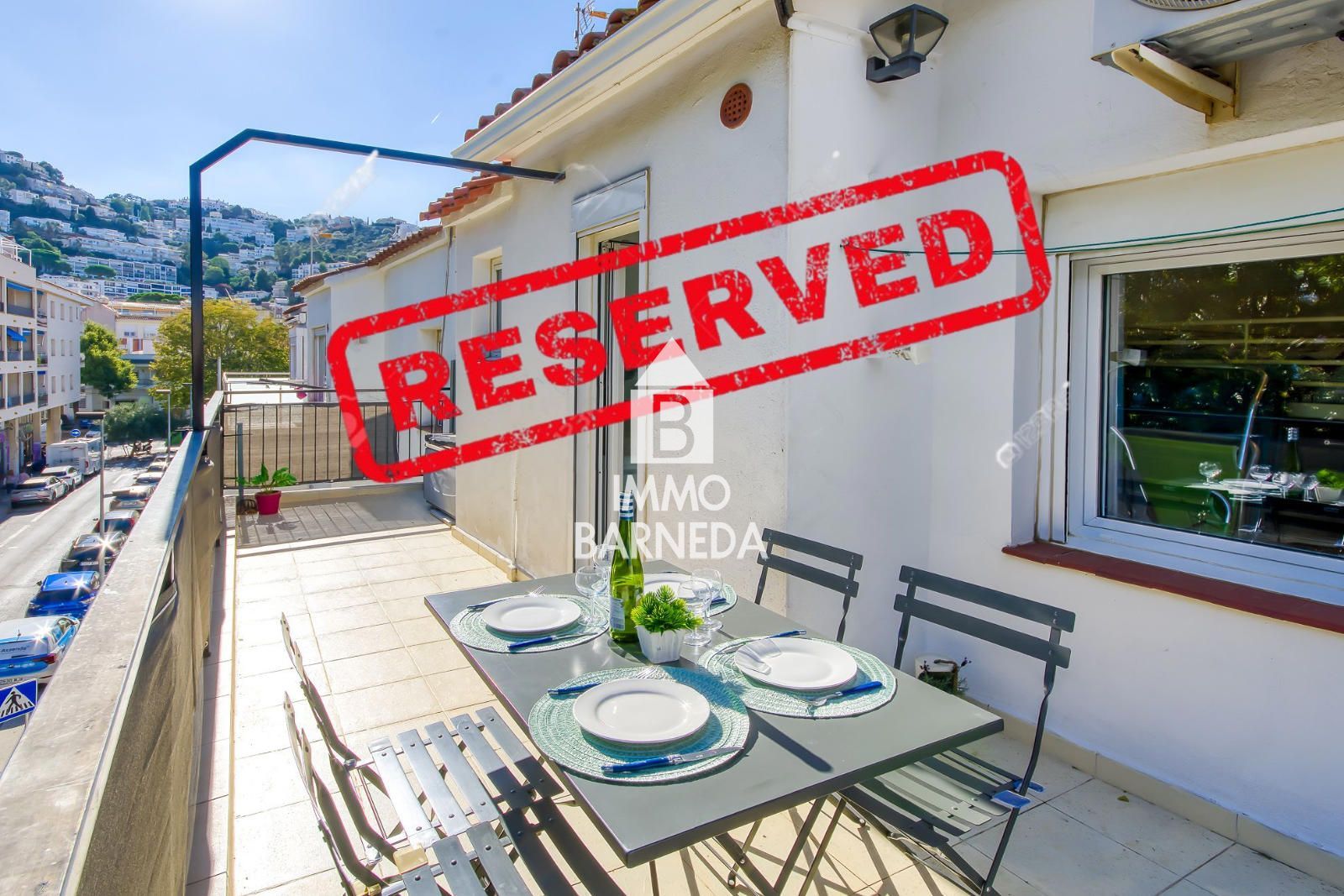 Charming Renovated Apartment in the Iconic Fishermen's Quarter – Roses