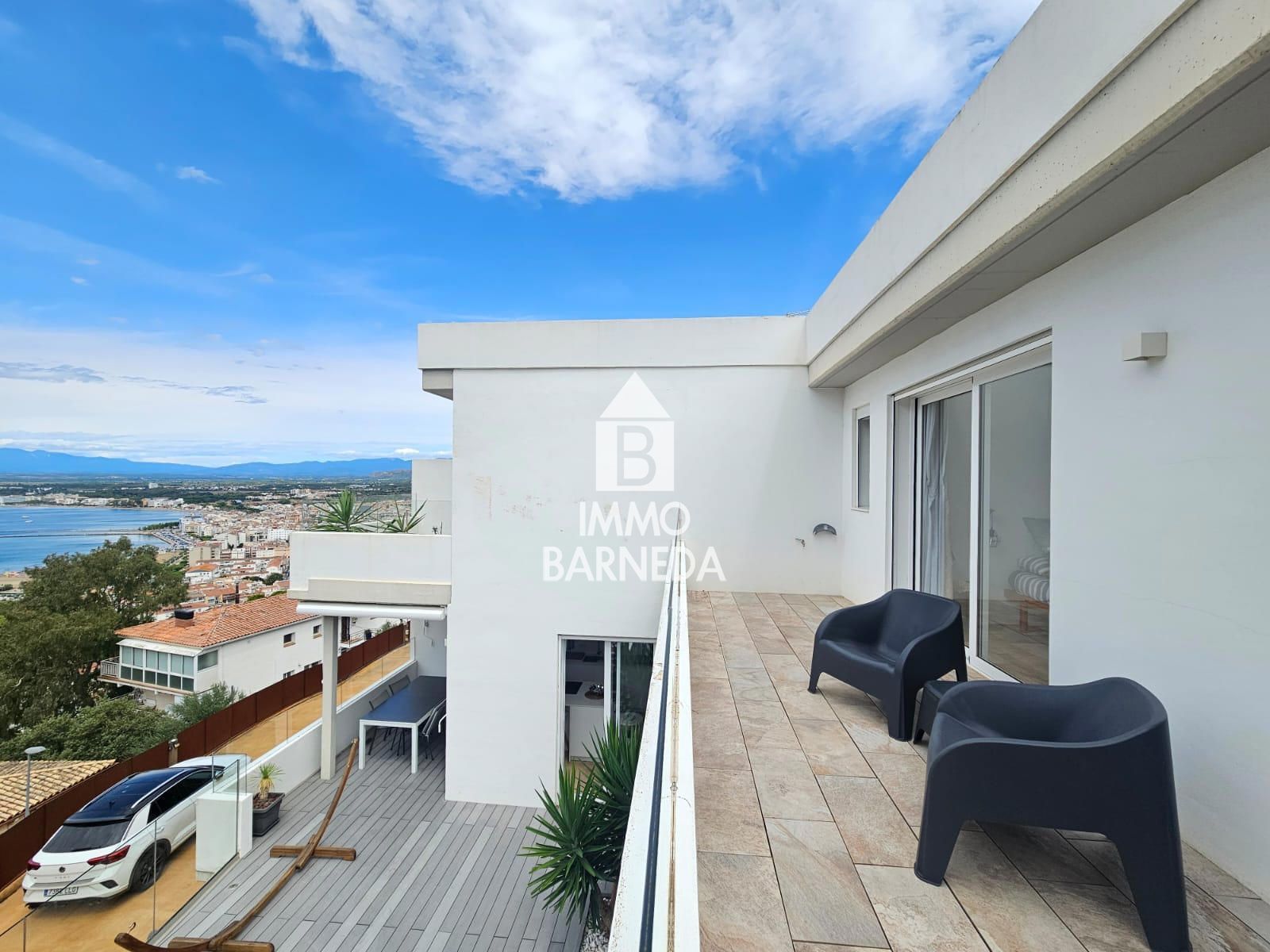 Exclusive Contemporary Villa with Panoramic Sea Views in Roses