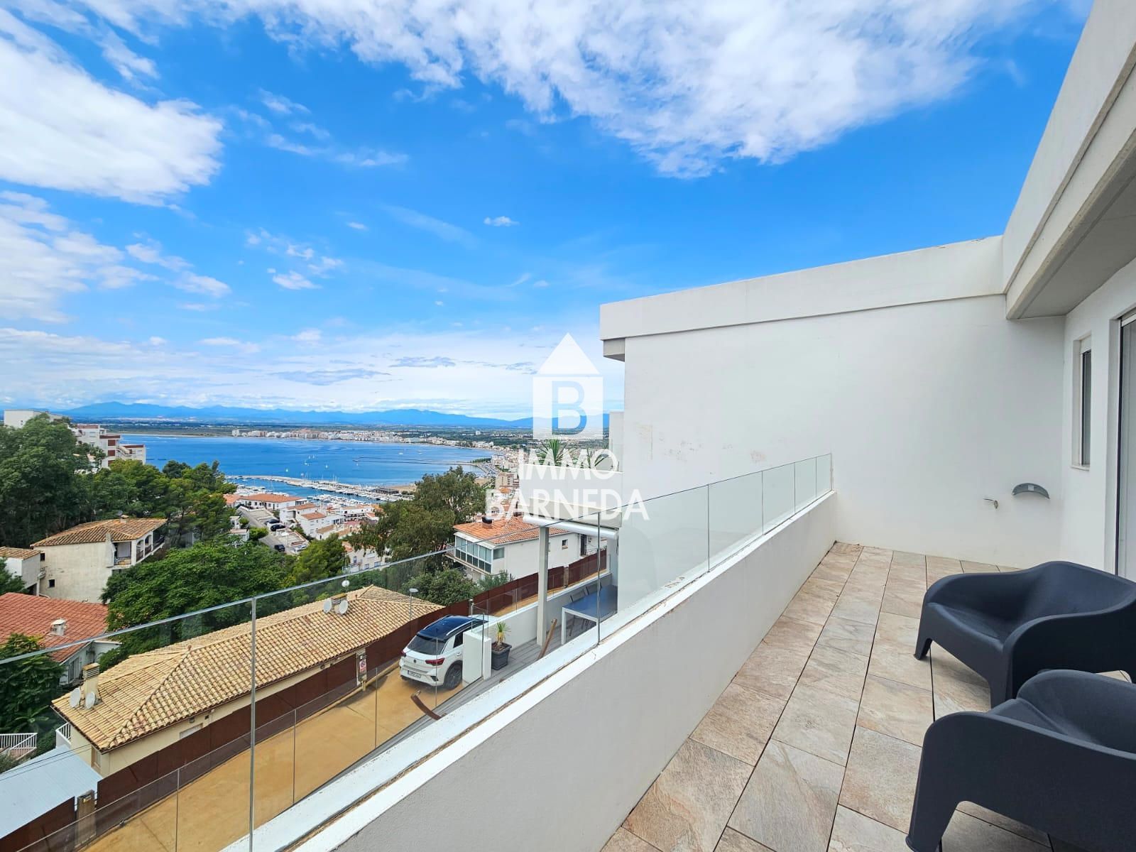 Exclusive Contemporary Villa with Panoramic Sea Views in Roses