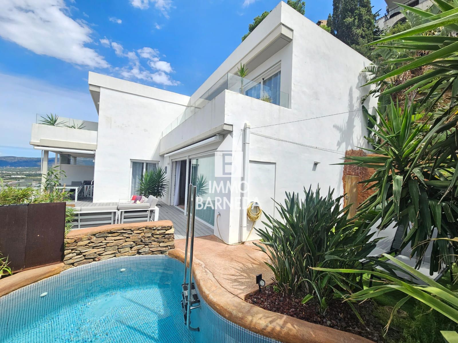Exclusive Contemporary Villa with Panoramic Sea Views in Roses