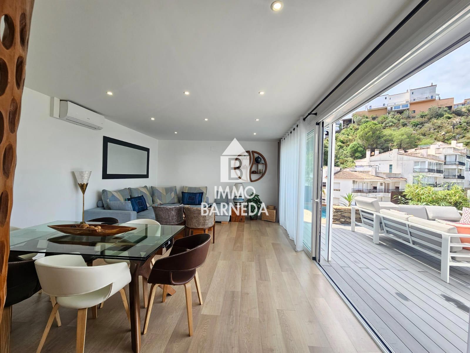 Exclusive Contemporary Villa with Panoramic Sea Views in Roses