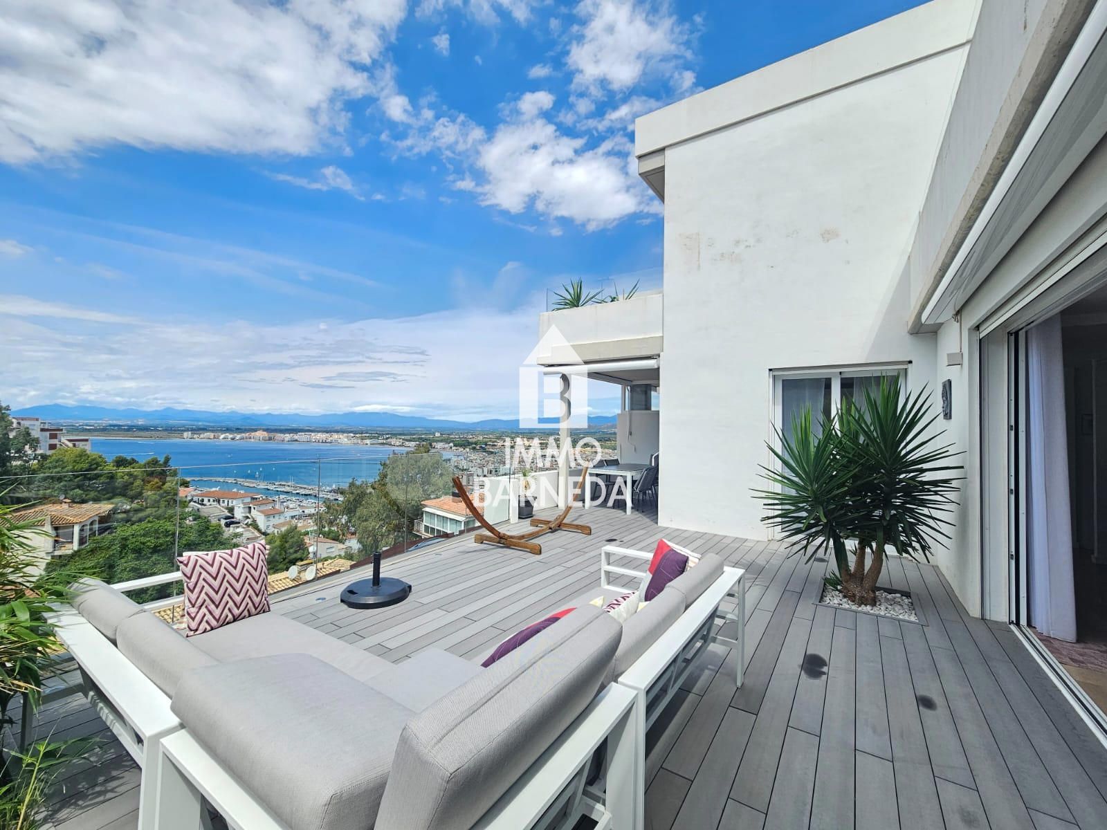 Exclusive Contemporary Villa with Panoramic Sea Views in Roses