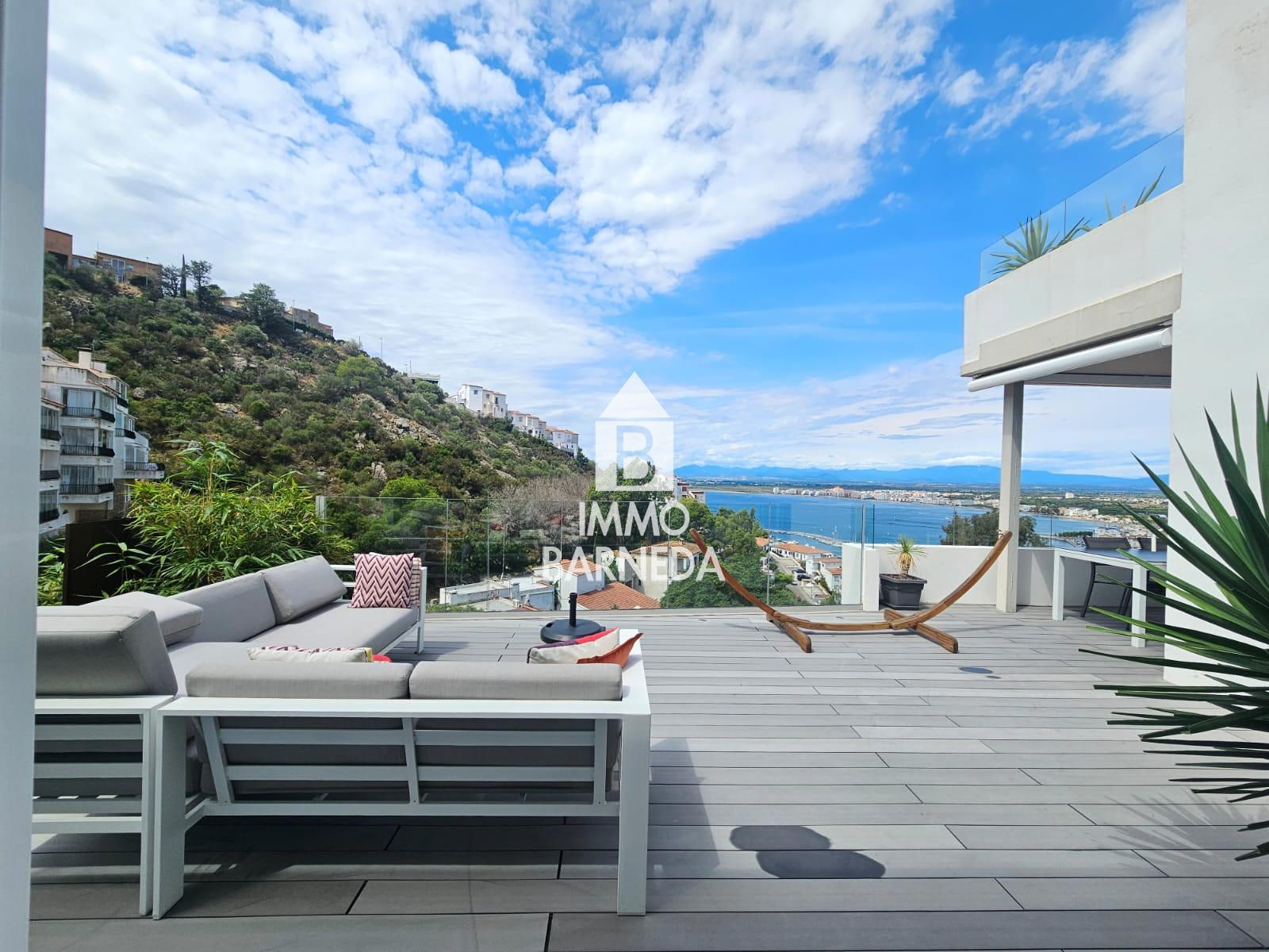 Exclusive Contemporary Villa with Panoramic Sea Views in Roses