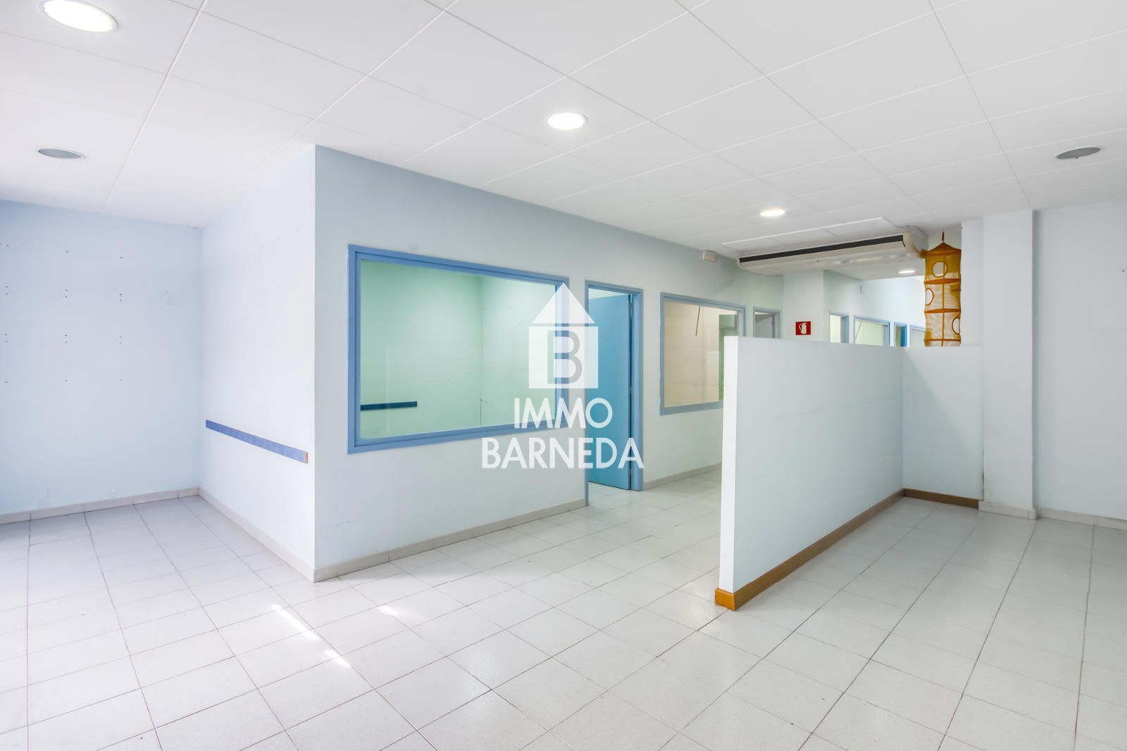 Oportunidad de negocio en el corazón de Roses con divisiones ya habilitadas