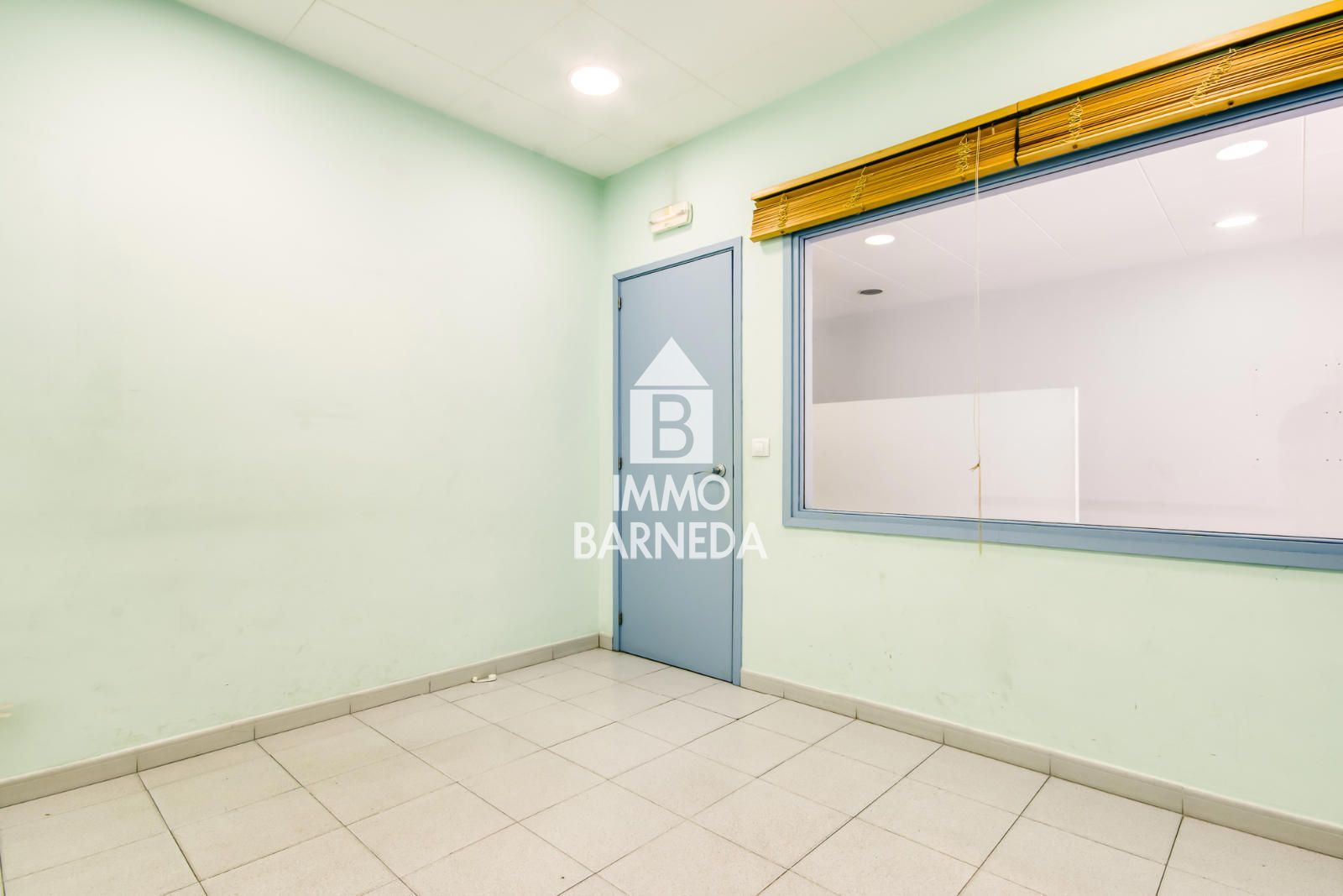 Oportunidad de negocio en el corazón de Roses con divisiones ya habilitadas