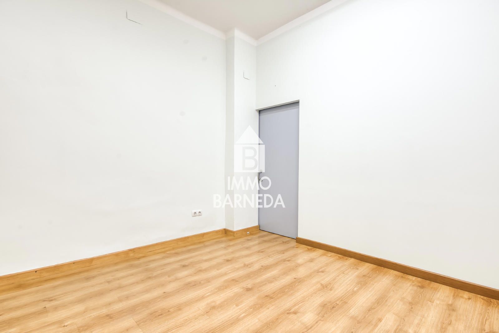 Oportunidad de negocio en el corazón de Roses con divisiones ya habilitadas