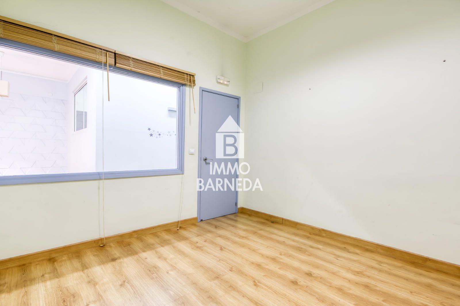 Oportunidad de negocio en el corazón de Roses con divisiones ya habilitadas