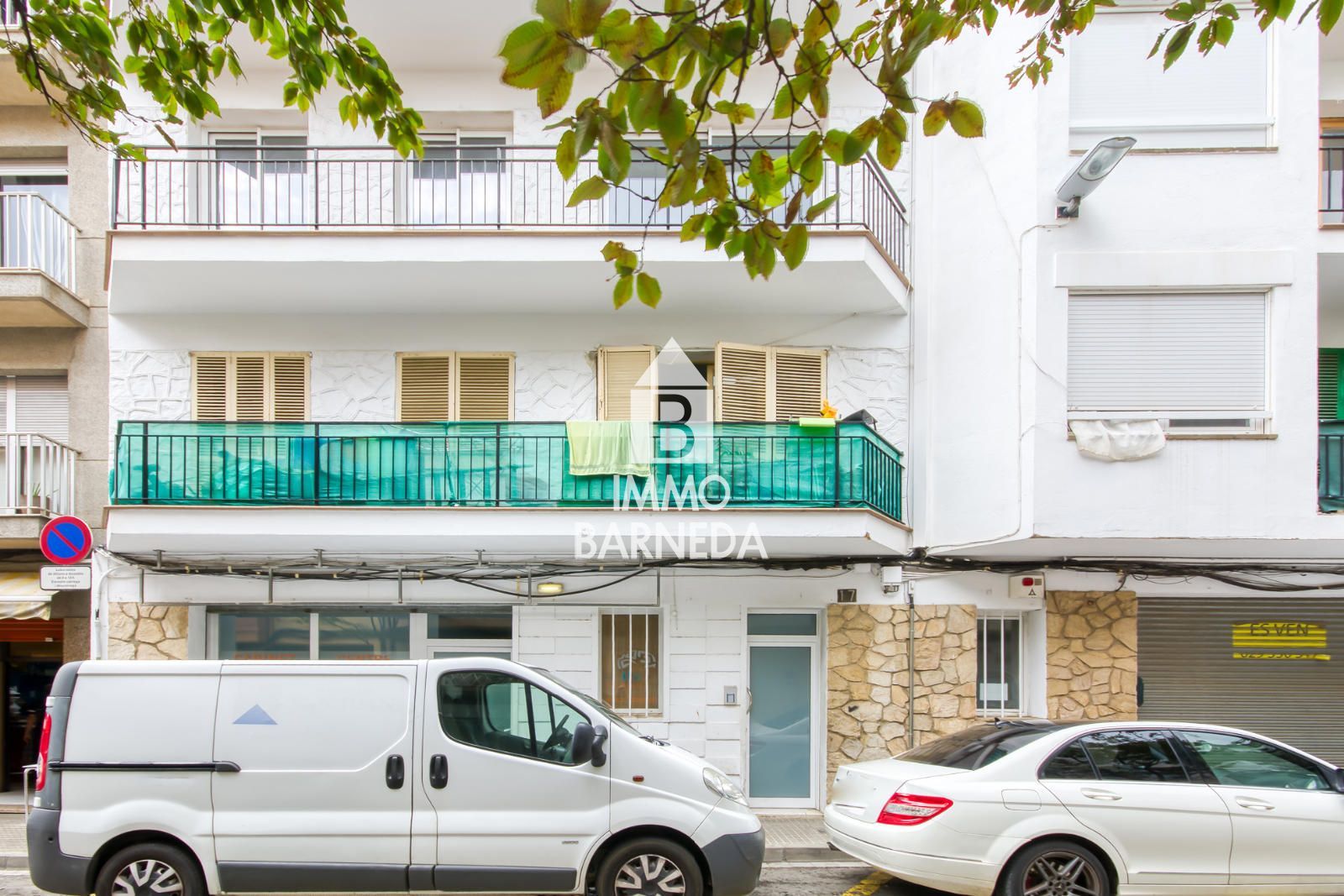 Oportunidad de negocio en el corazón de Roses con divisiones ya habilitadas