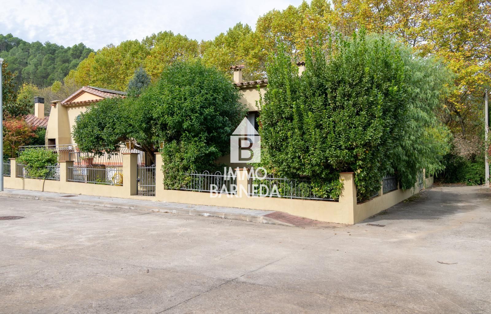 Chalet Independiente en venta Sant Llorenç de la Muga, Girona. Ref: 3714. Immo Barneda