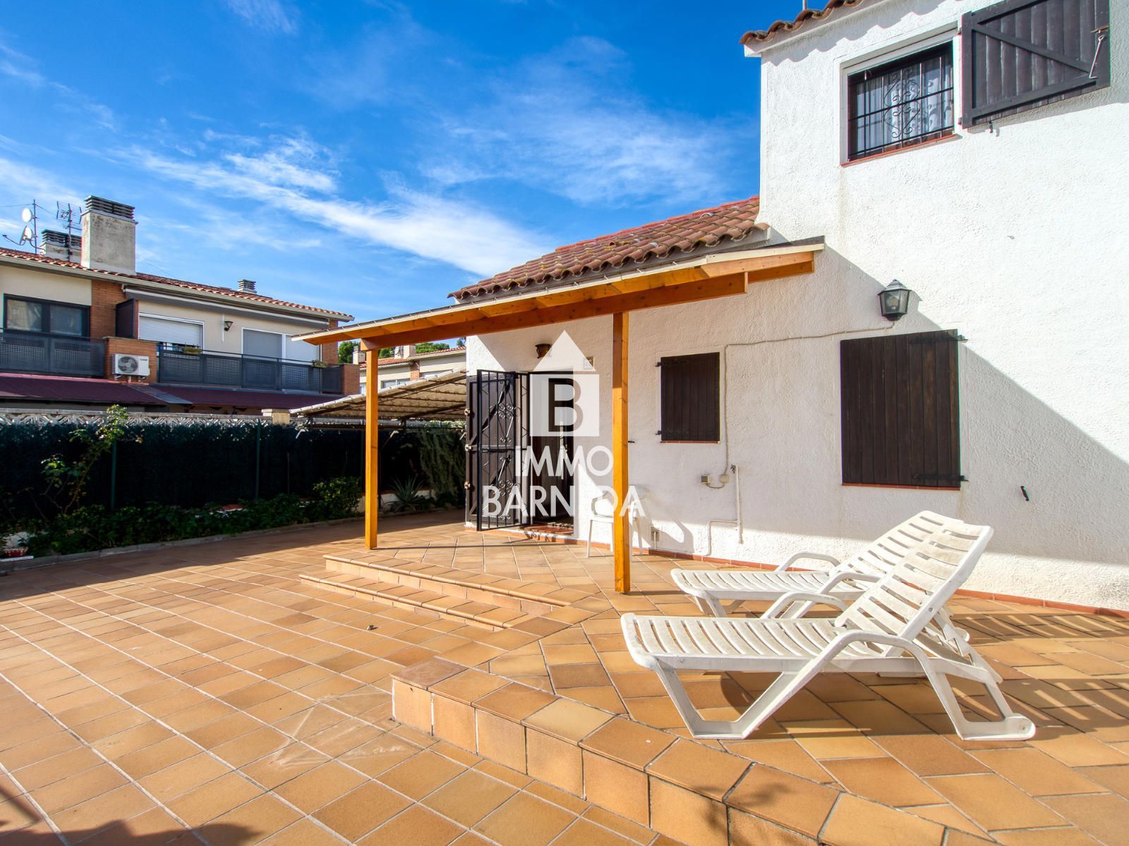 Maison chaleureuse à Mas Matas, Roses, à quelques mètres de la mer et des commerces