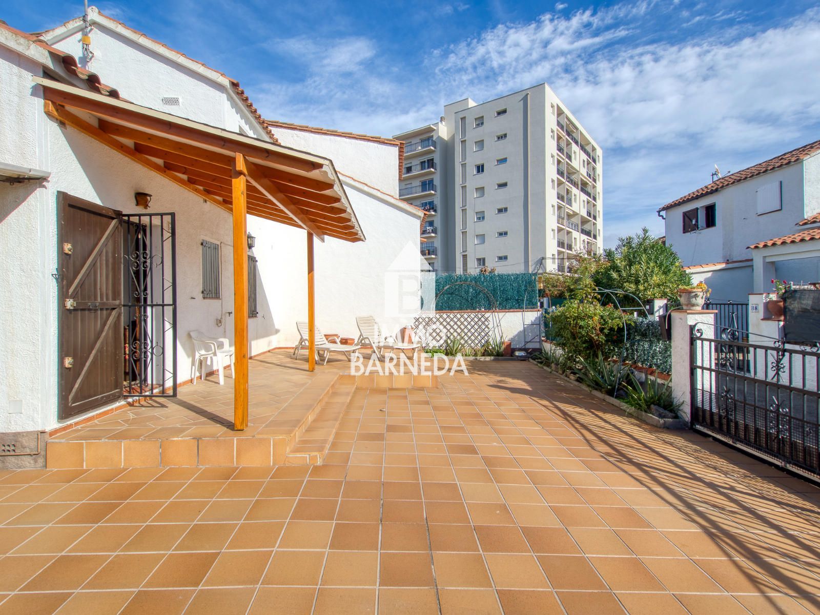 Maison chaleureuse à Mas Matas, Roses, à quelques mètres de la mer et des commerces