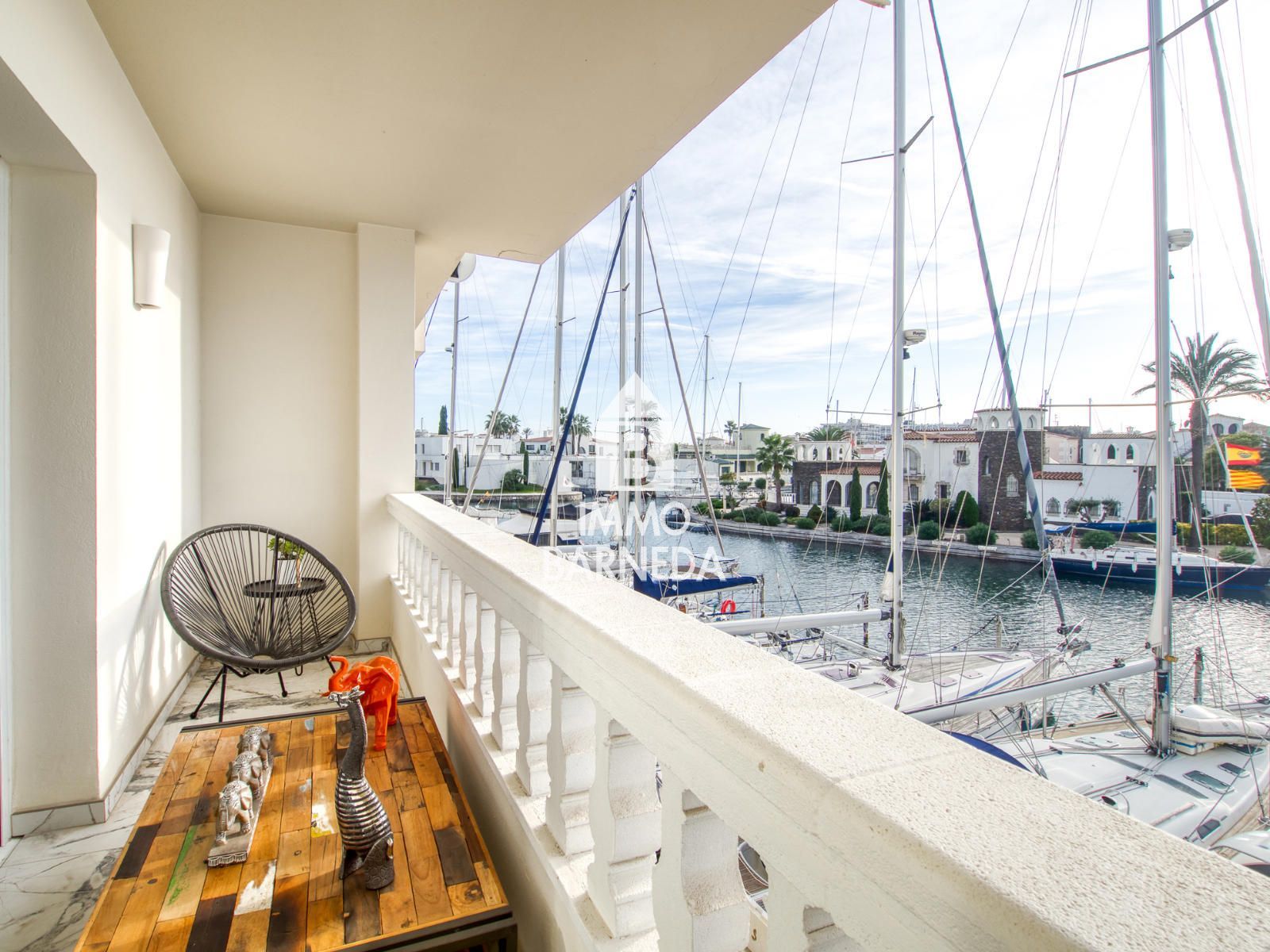 Exclusivo apartamento dúplex en la prestigiosa zona de Caballito de Mar, Empuriabrava