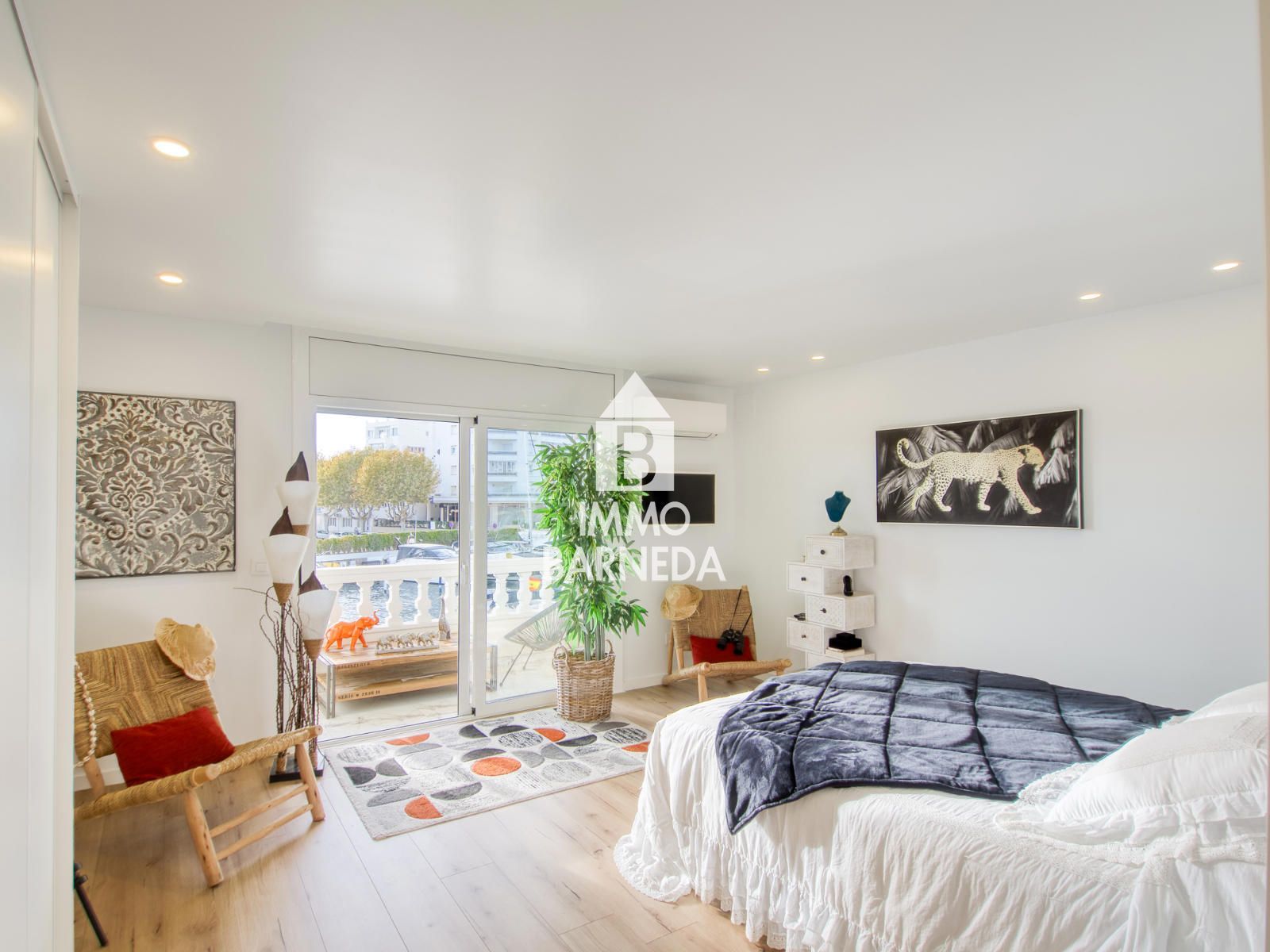 Exclusivo apartamento dúplex en la prestigiosa zona de Caballito de Mar, Empuriabrava