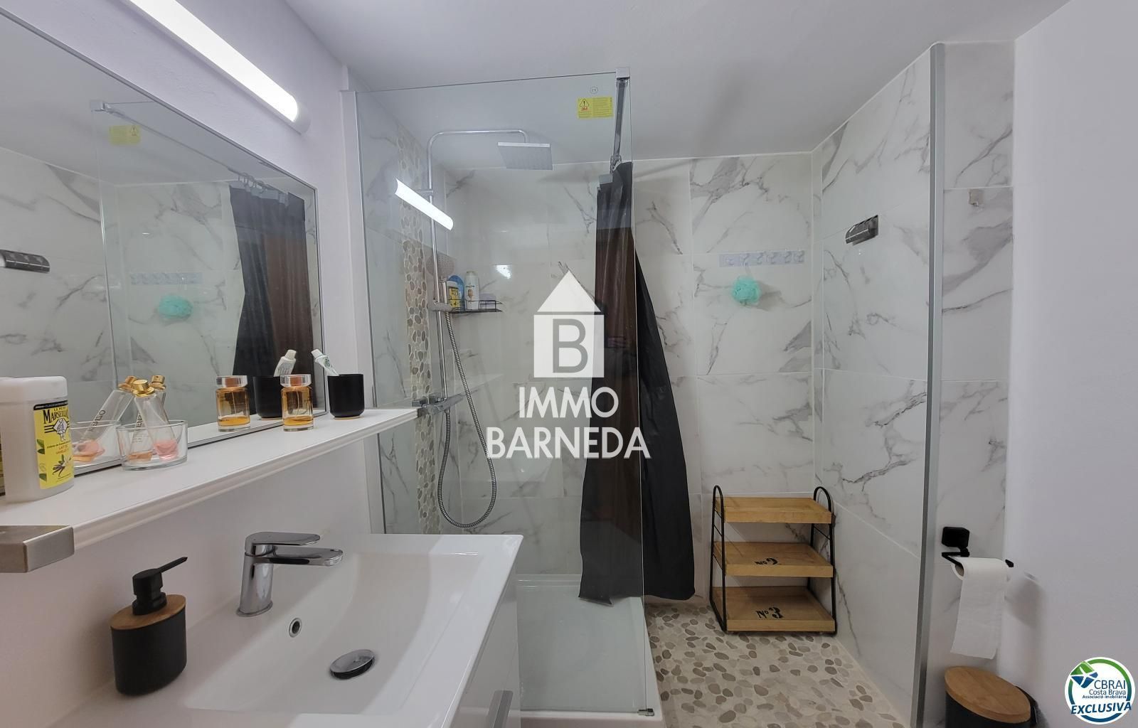 Estudio con balcón cerca del centro de Empuriabrava