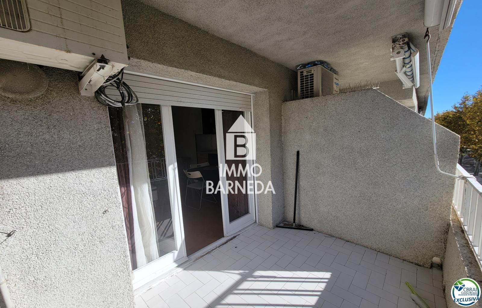 Estudio con balcón cerca del centro de Empuriabrava