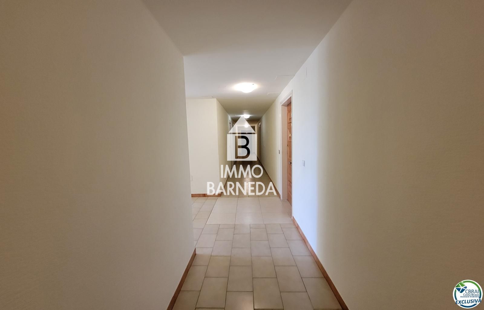 Estudio con balcón cerca del centro de Empuriabrava