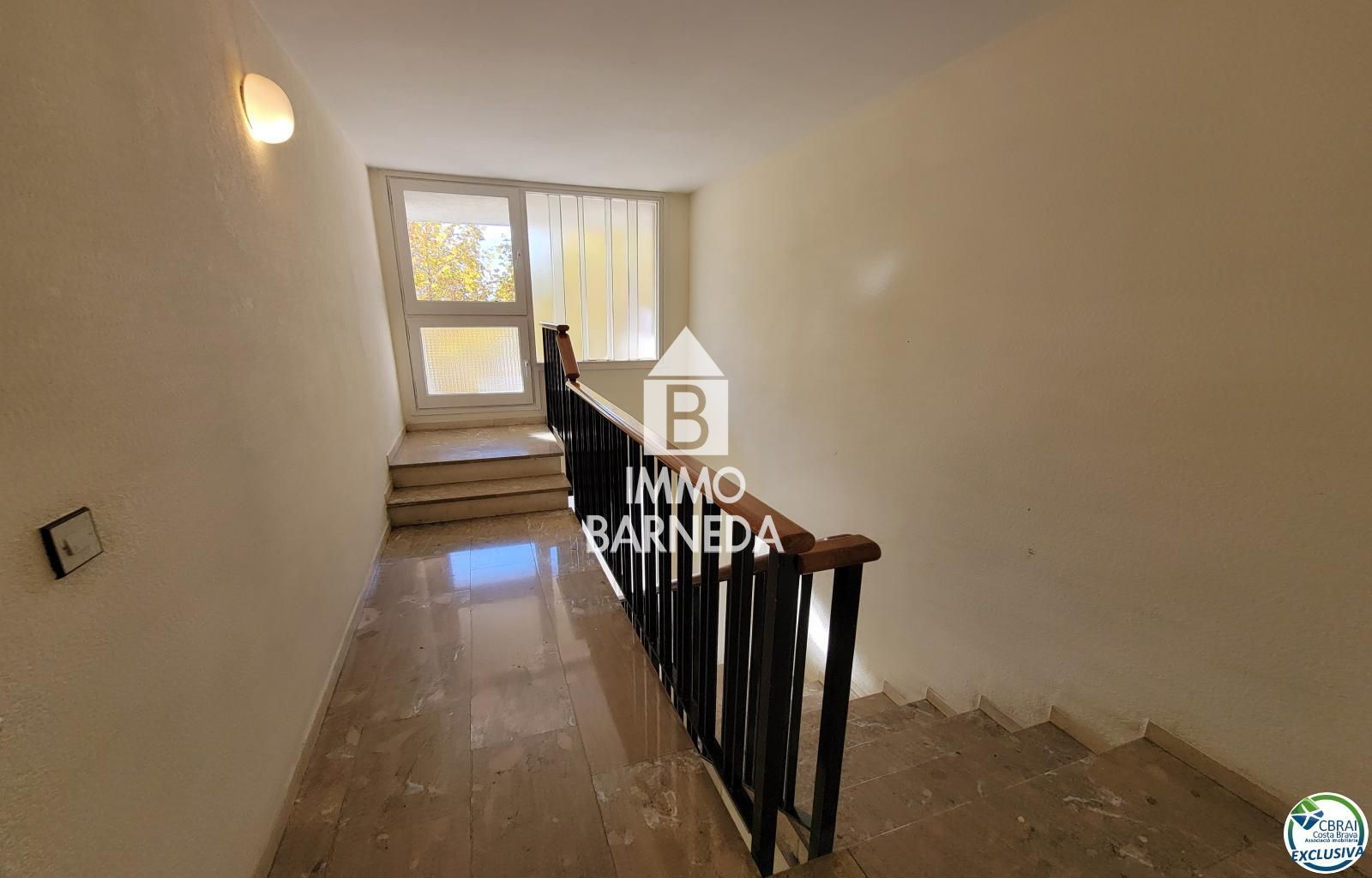 Estudio con balcón cerca del centro de Empuriabrava