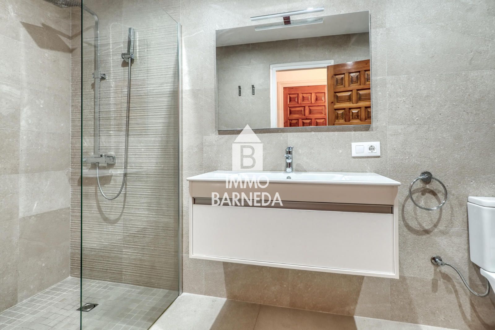 Exklusive Wohnung mit Touristenlizenz in Canyelles Petites