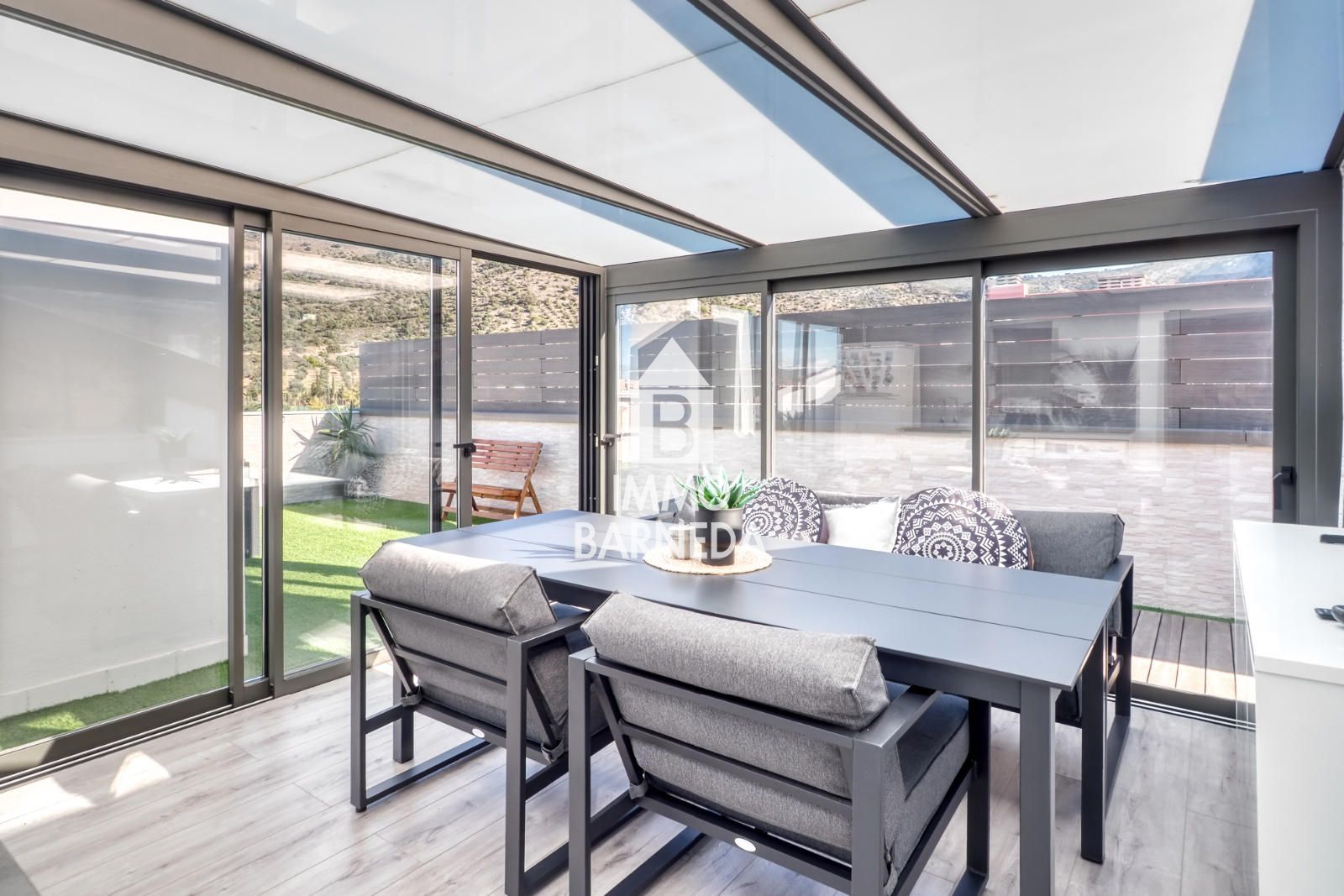 ✨ TRAUM-DUPLEX IN MAS OLIVA (ROSES) - GROSSE TERRASSE MIT AUSSICHT, KOMPLETT RENOVIERT UND MIT PARKPLATZ