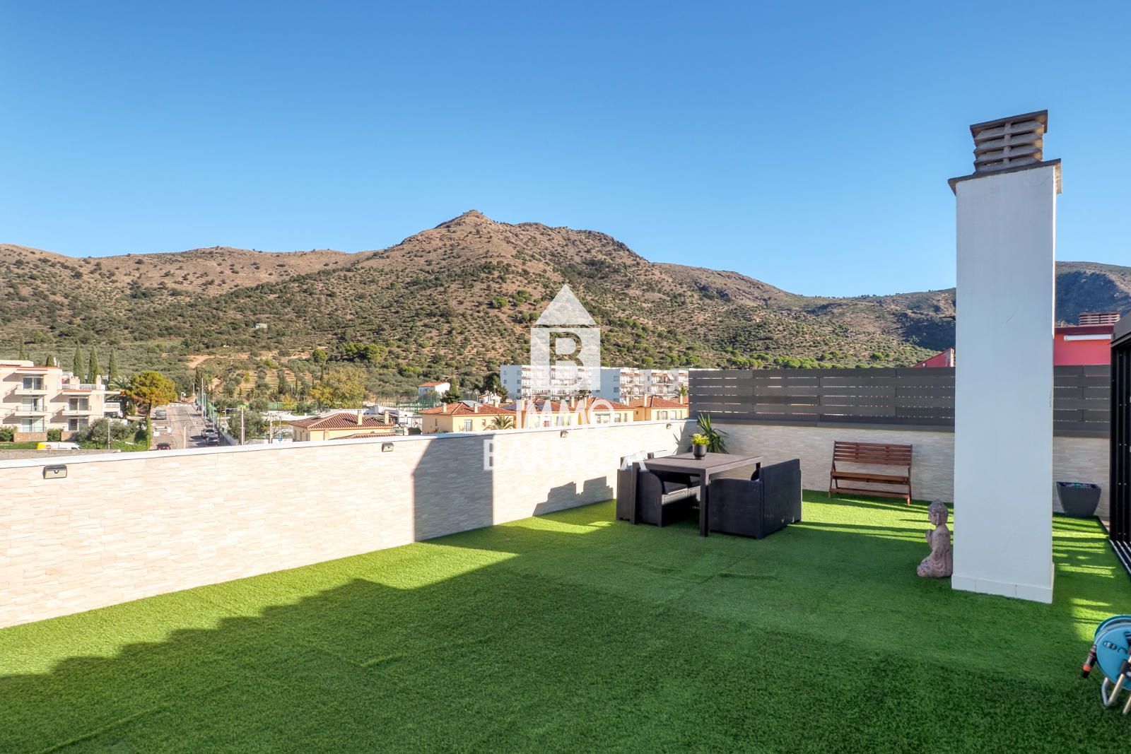 ✨ TRAUM-DUPLEX IN MAS OLIVA (ROSES) - GROSSE TERRASSE MIT AUSSICHT, KOMPLETT RENOVIERT UND MIT PARKPLATZ