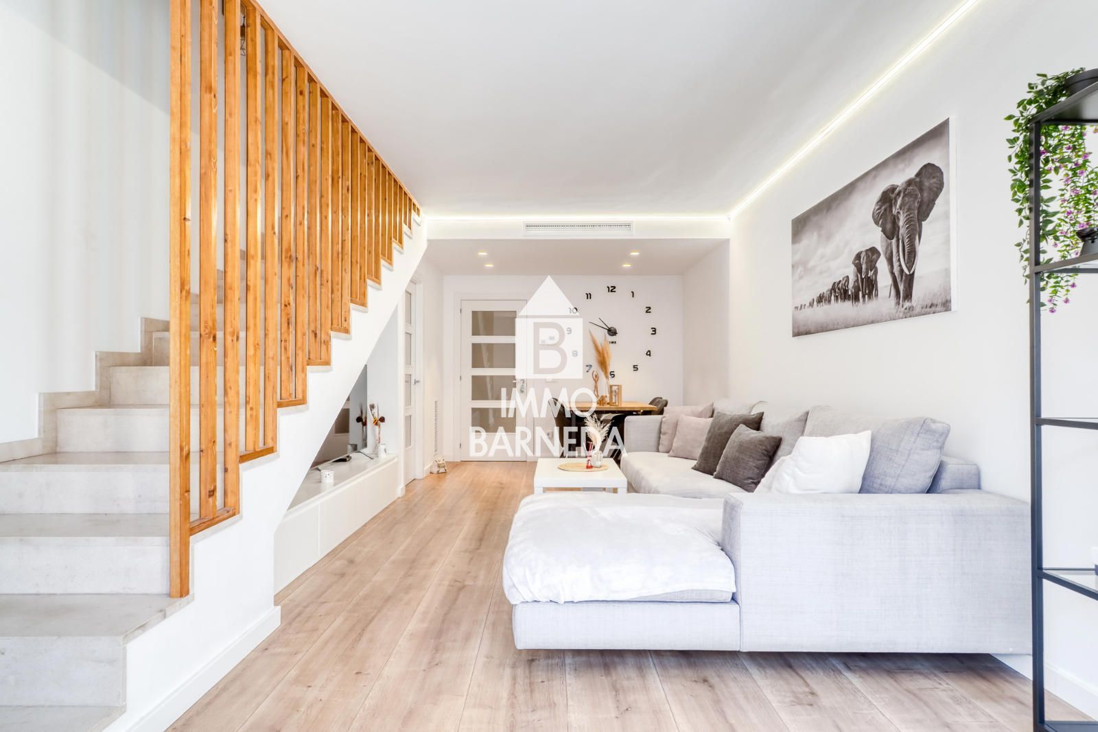 ✨ TRAUM-DUPLEX IN MAS OLIVA (ROSES) - GROSSE TERRASSE MIT AUSSICHT, KOMPLETT RENOVIERT UND MIT PARKPLATZ