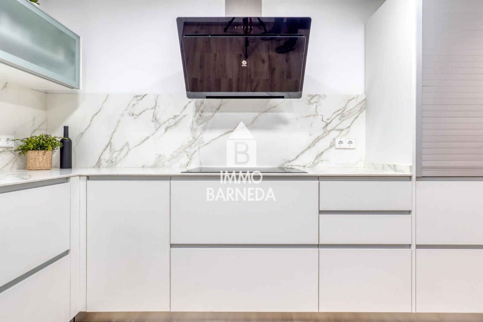 ✨ TRAUM-DUPLEX IN MAS OLIVA (ROSES) - GROSSE TERRASSE MIT AUSSICHT, KOMPLETT RENOVIERT UND MIT PARKPLATZ