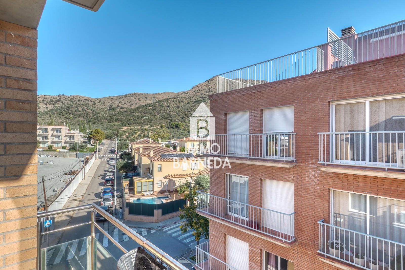 ✨ TRAUM-DUPLEX IN MAS OLIVA (ROSES) - GROSSE TERRASSE MIT AUSSICHT, KOMPLETT RENOVIERT UND MIT PARKPLATZ