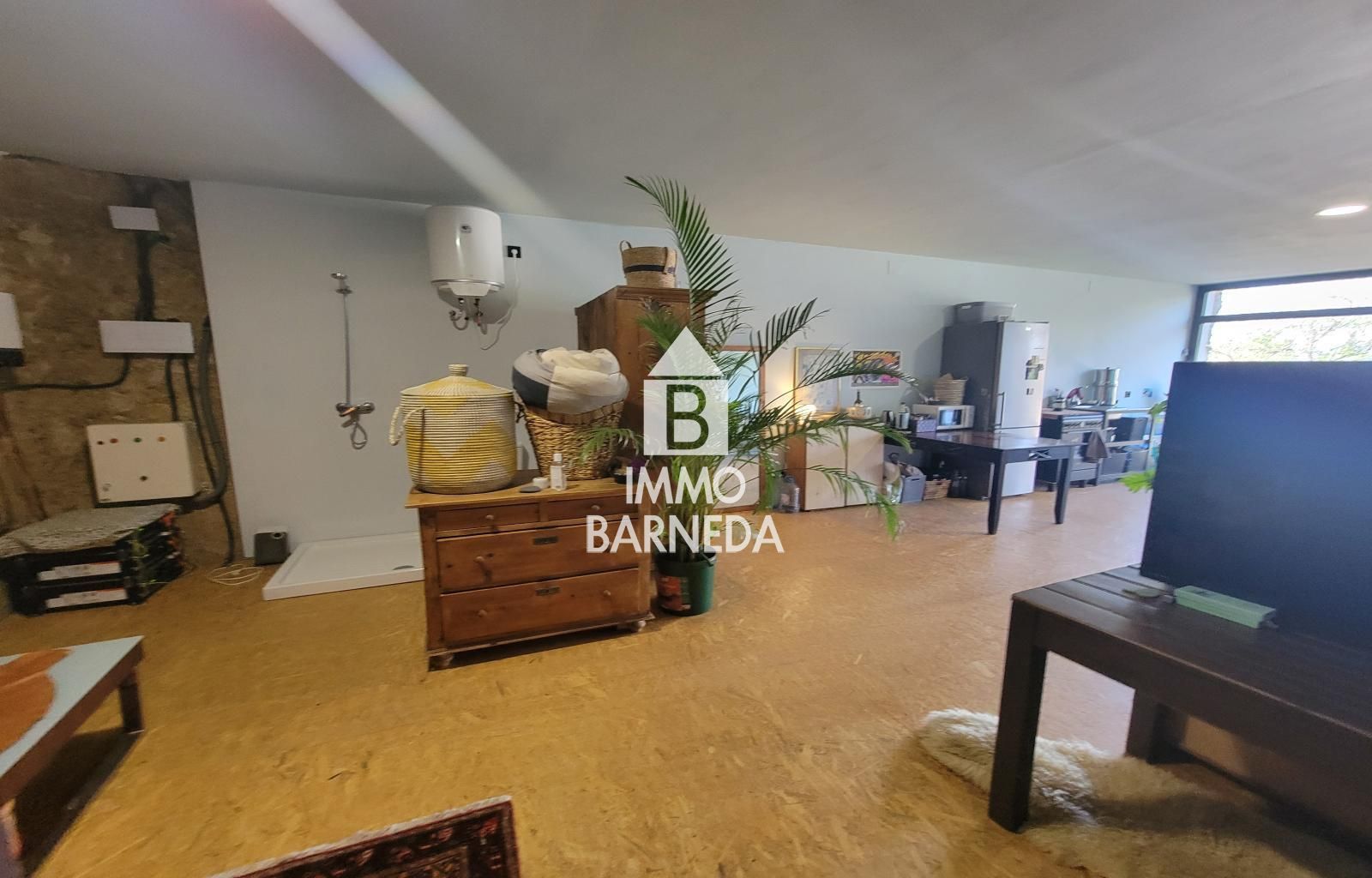 Terrains ruraux avec oliveraie et autonomie énergétique